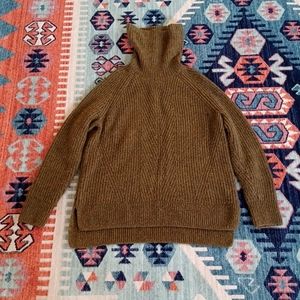 Madewell Olive Turtleneck Size Medium